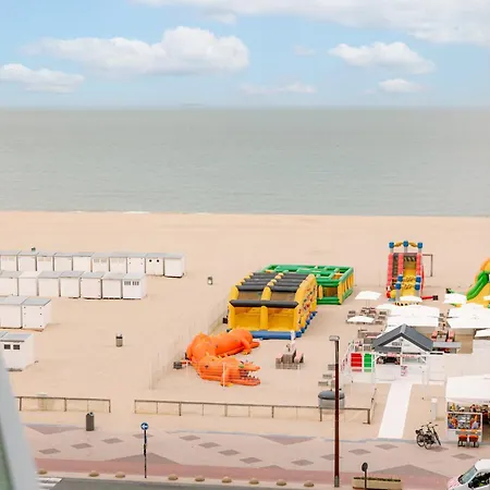 Stylish Coastal For 4 With Sea View *