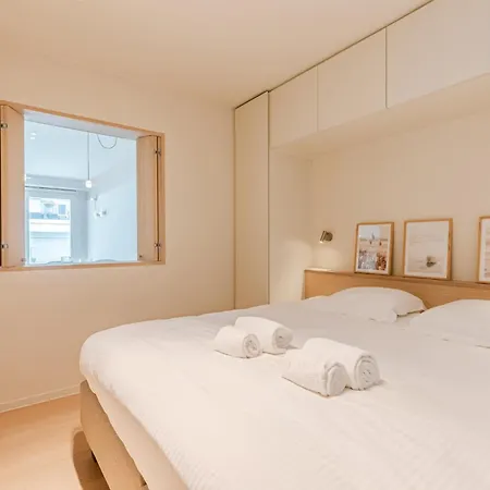 Stylish Coastal For 4 With Sea View *