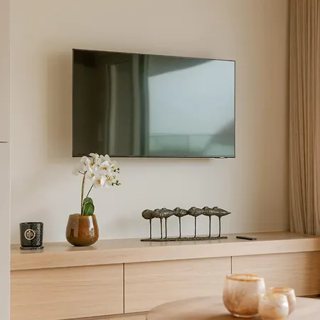 Stylish Coastal For 4 With Sea View