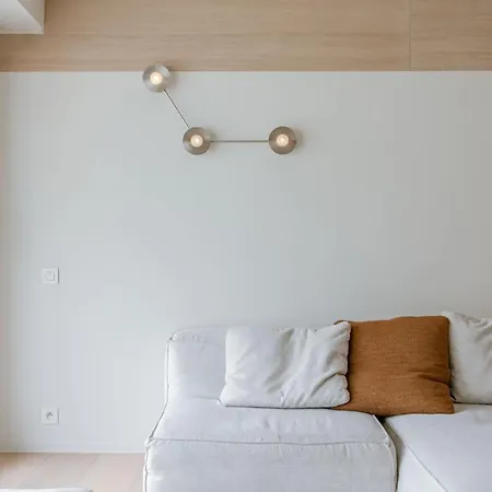 Stylish Coastal For 4 With Sea View Apartmán *